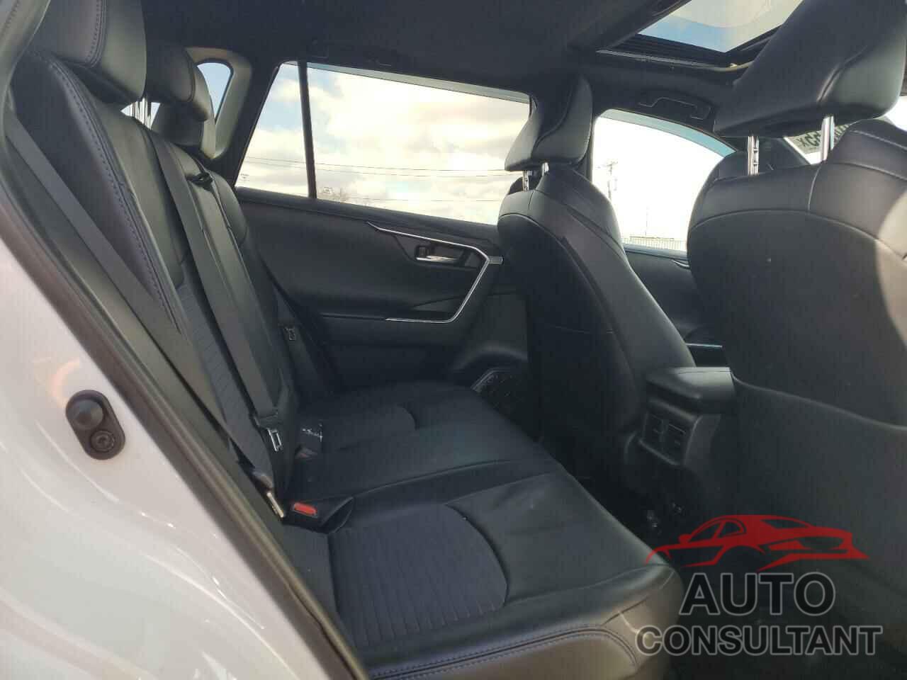 TOYOTA RAV4 2021 - 2T3E6RFV7MW016659