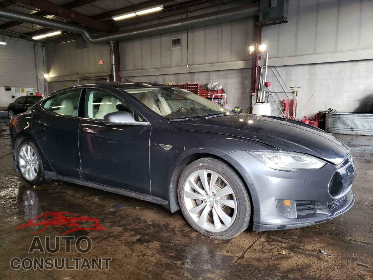 TESLA MODEL S 2015 - 5YJSA1S26FF096544