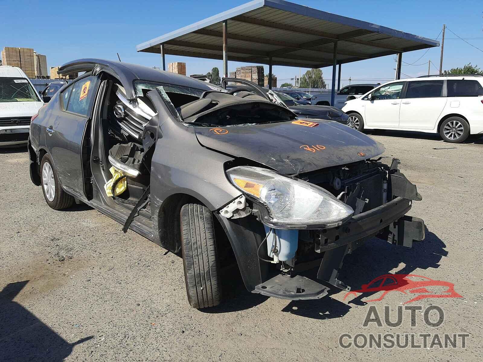 NISSAN VERSA 2017 - 3N1CN7AP7HK418291