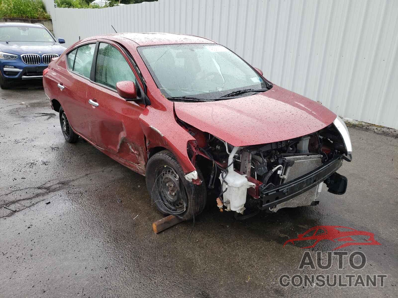 NISSAN VERSA 2018 - 3N1CN7AP9JK440587