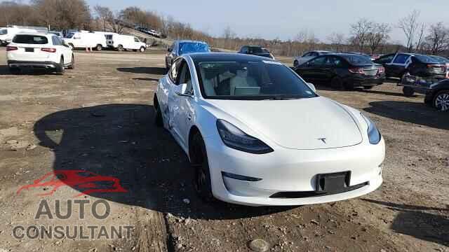 TESLA MODEL 3 2019 - 5YJ3E1EB6KF494934