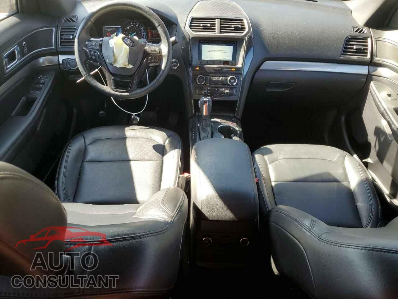 FORD EXPLORER 2018 - 1FM5K7D85JGB85725