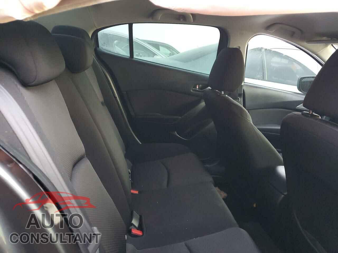 MAZDA 3 2017 - 3MZBN1U70HM101942