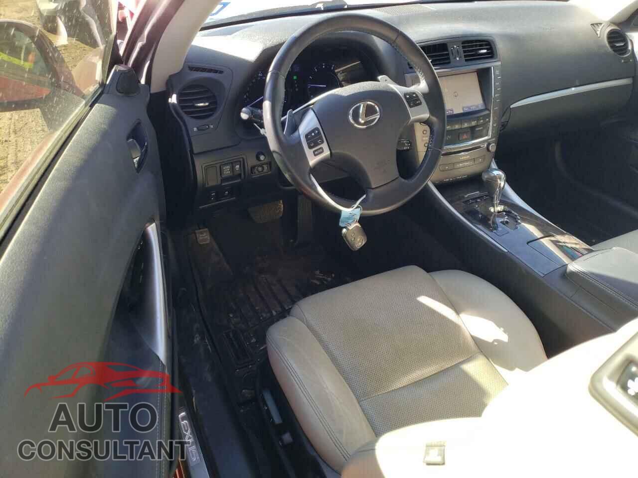 LEXUS IS 2015 - JTHFF2C2XF2532286
