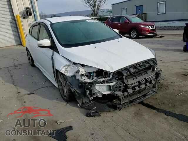 FORD FOCUS 2017 - 1FADP3L96HL281259