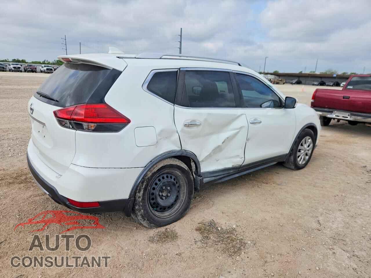 NISSAN ROGUE 2017 - KNMAT2MT2HP593925