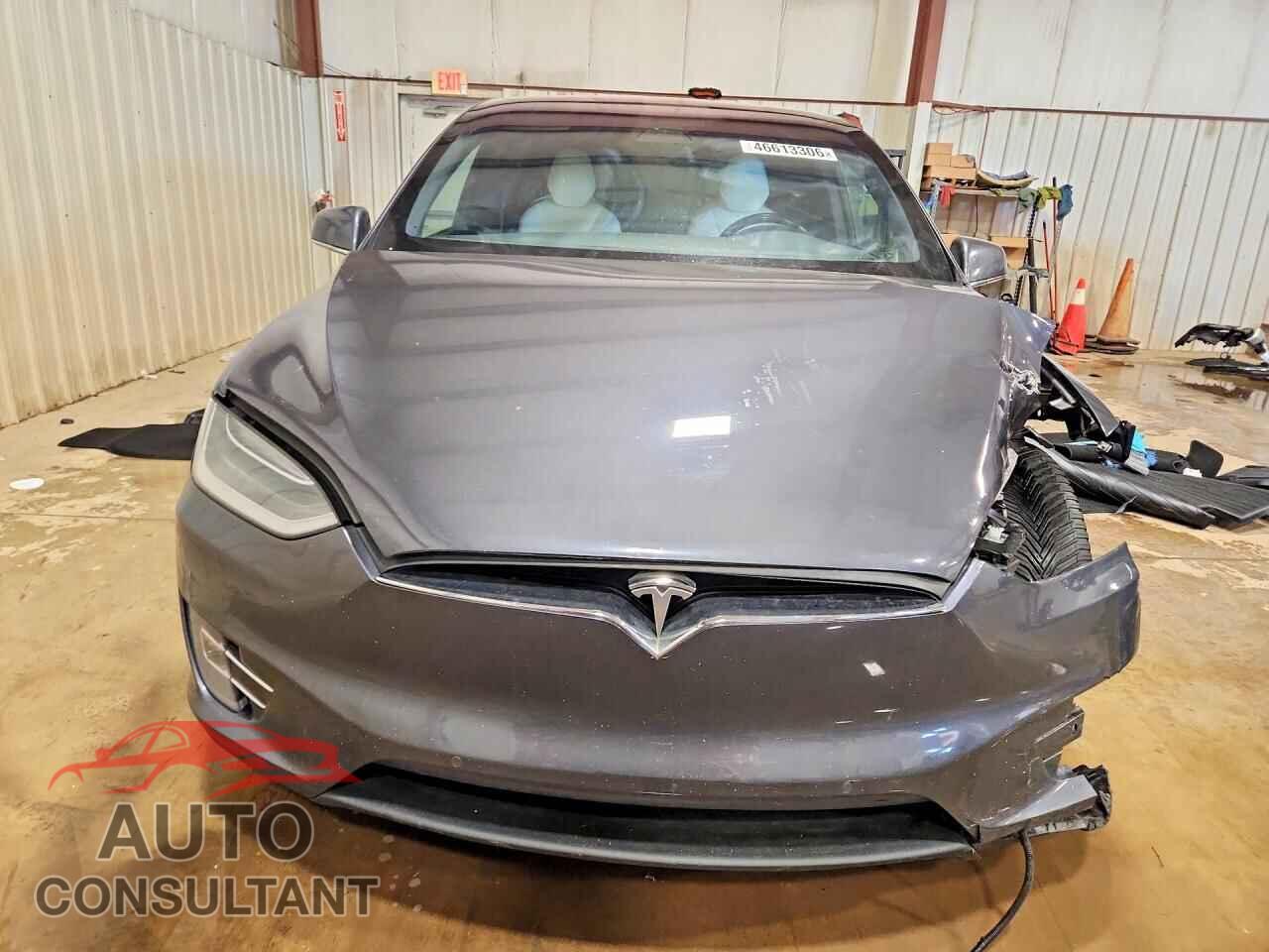 TESLA MODEL X 2018 - 5YJXCDE26JF132416