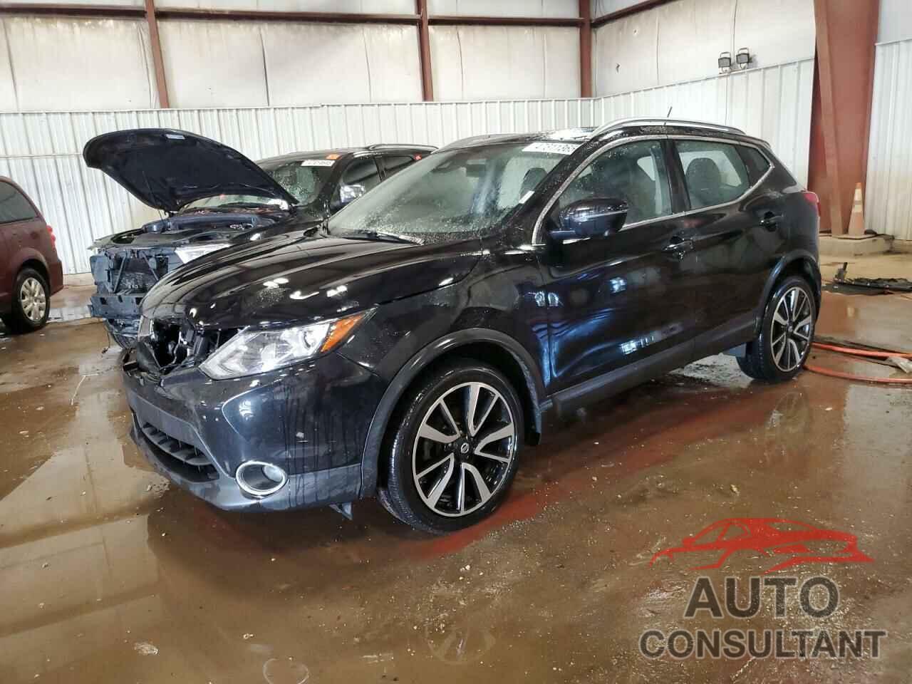 NISSAN ROGUE 2017 - JN1BJ1CR2HW127012