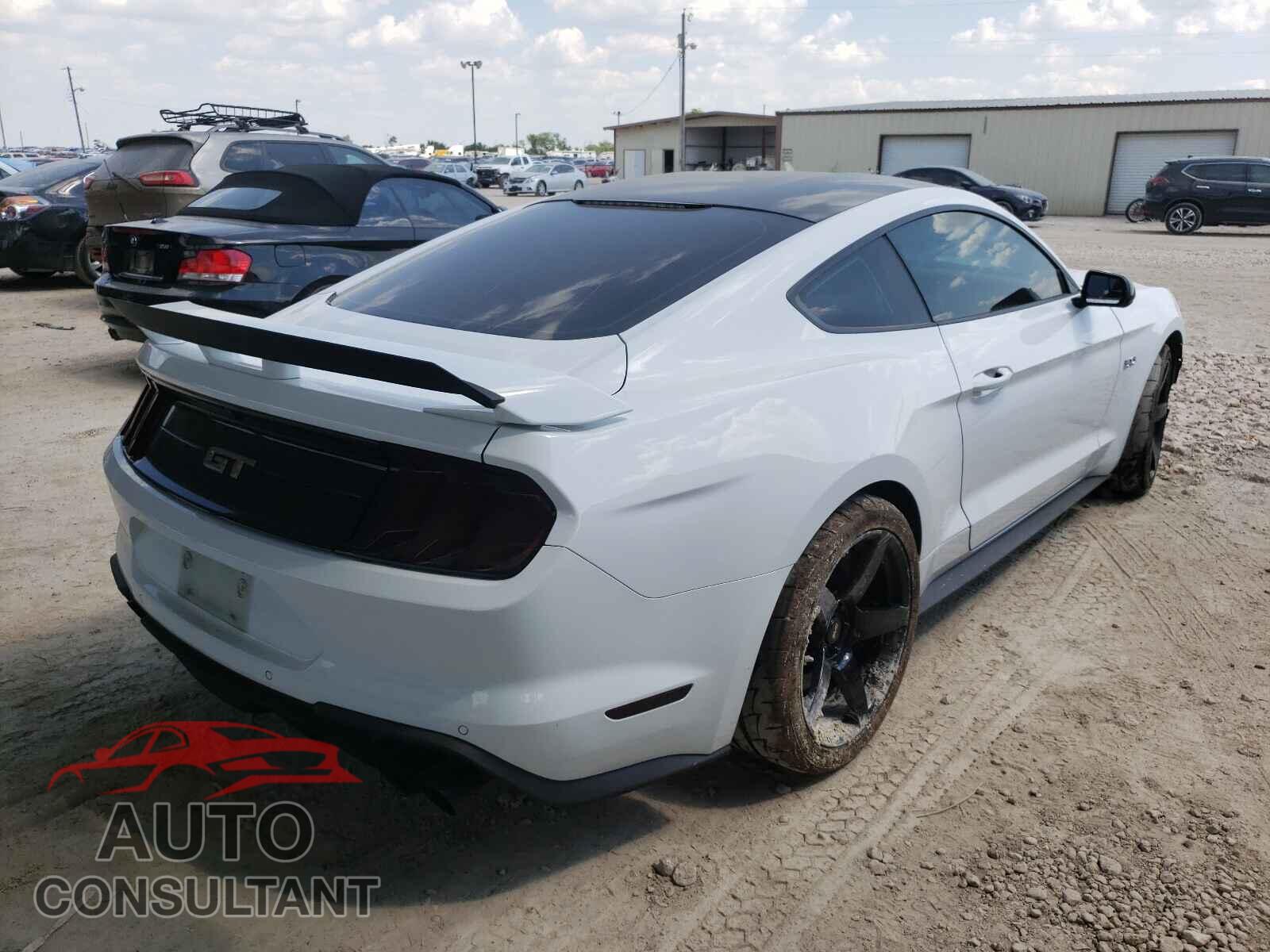 FORD MUSTANG 2018 - 1FA6P8CF1J5122476