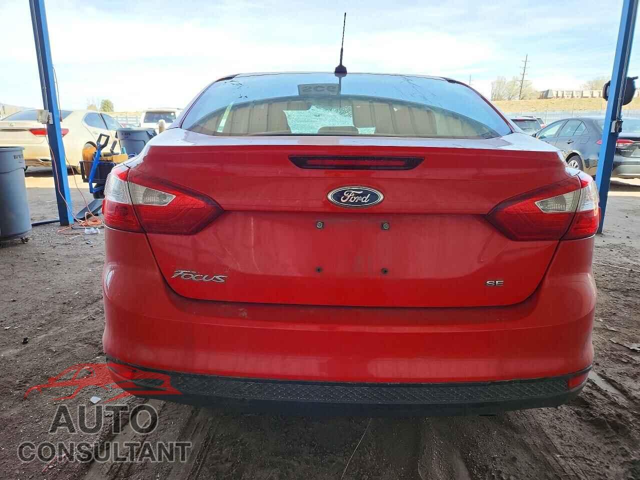 FORD FOCUS 2014 - 1FADP3F21EL375253