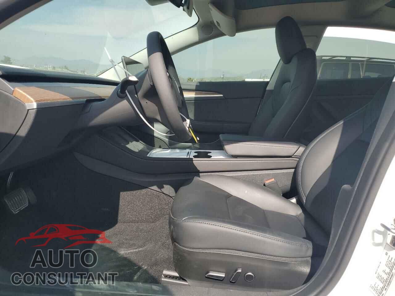 TESLA MODEL 3 2023 - 5YJ3E1EA7PF648677