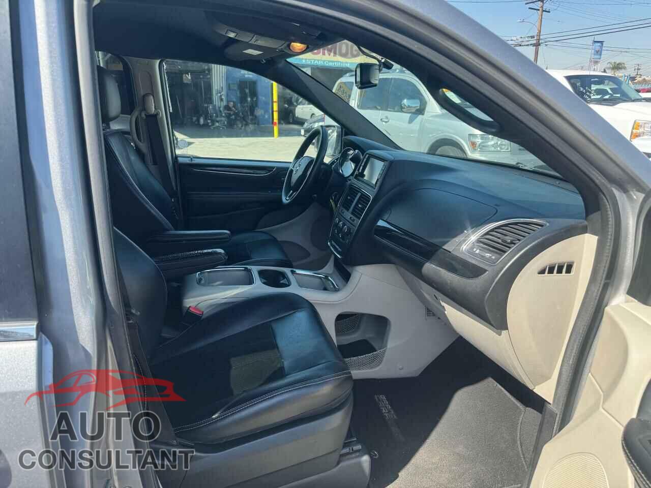 DODGE CARAVAN 2017 - 2C4RDGCG4HR671167