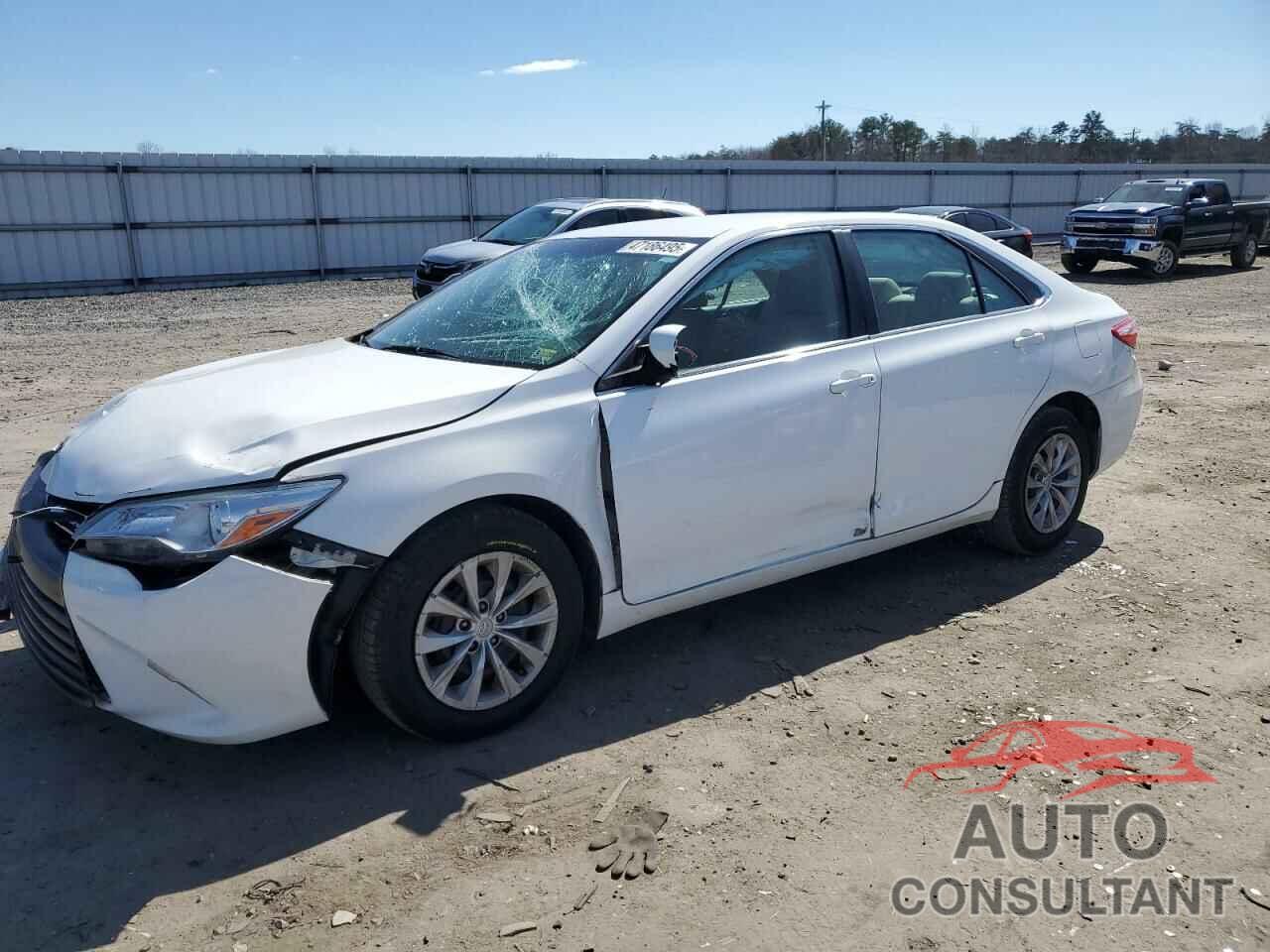 TOYOTA CAMRY 2015 - 4T4BF1FK6FR477556