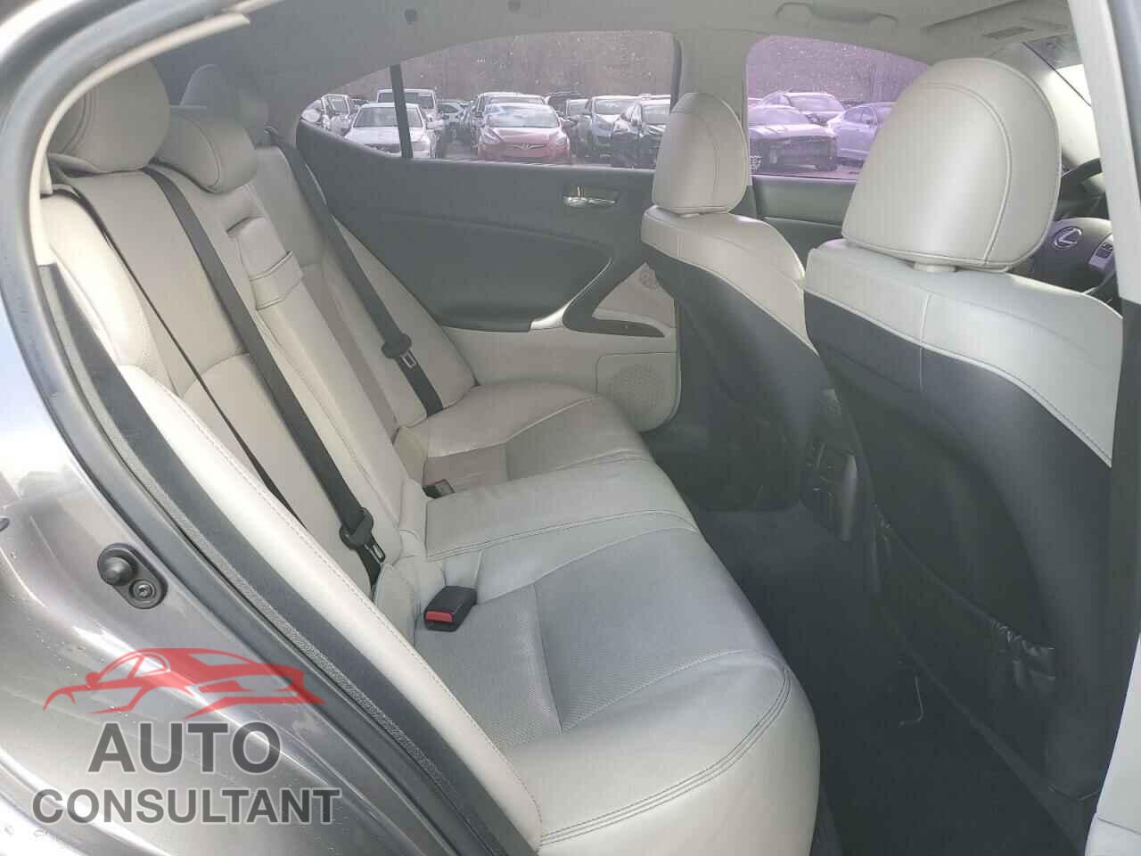 LEXUS IS 2012 - JTHCF5C29C5056580