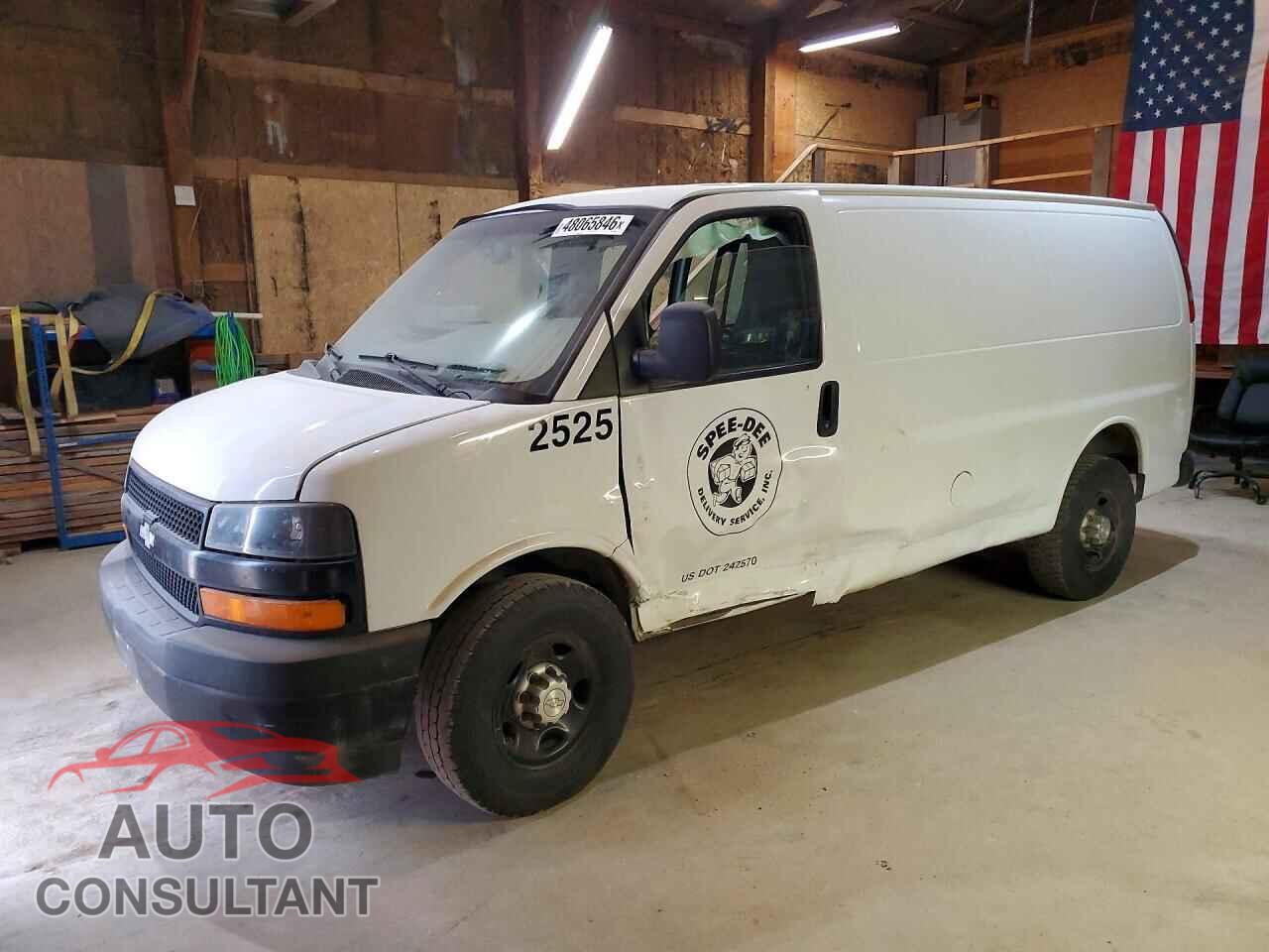 CHEVROLET EXPRESS 2018 - 1GCWGAHP2J1304990