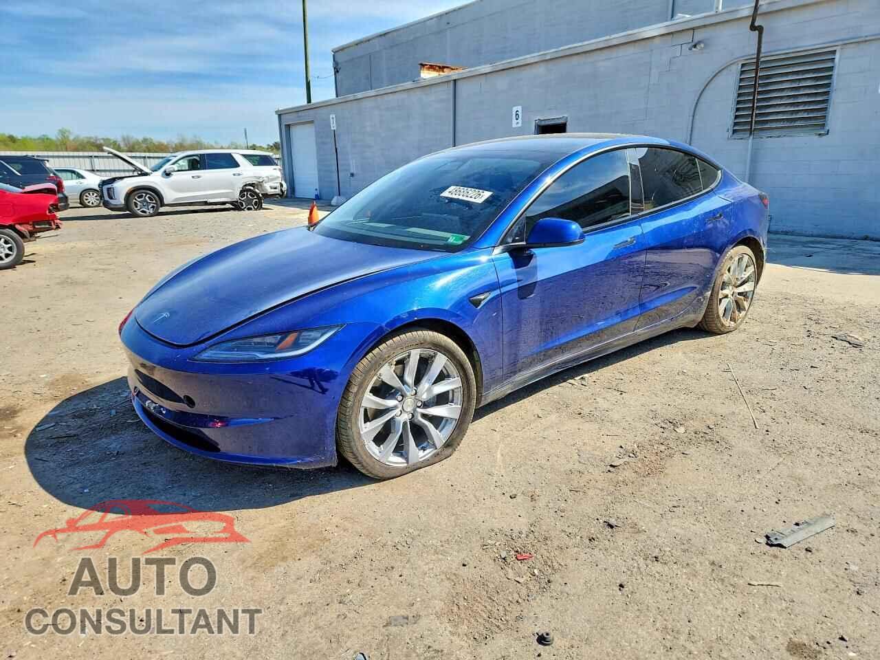 TESLA MODEL 3 2025 - 5YJ3E1EB2SF926838