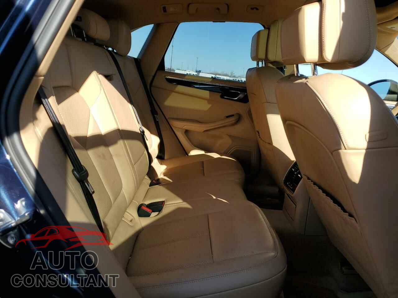 PORSCHE MACAN 2016 - WP1AB2A58GLB41345