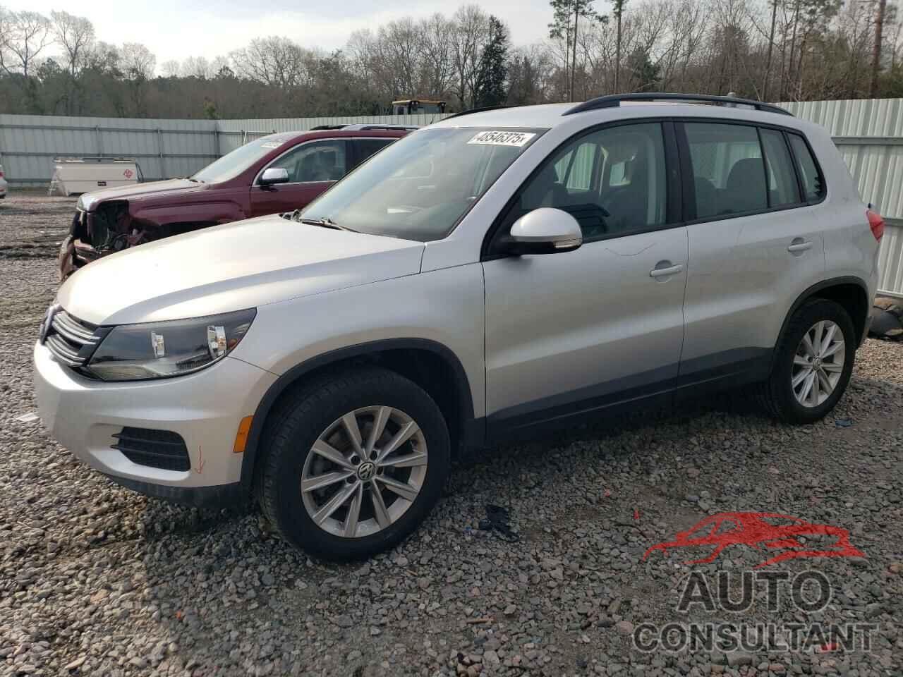 VOLKSWAGEN TIGUAN 2017 - WVGAV7AX3HK044001