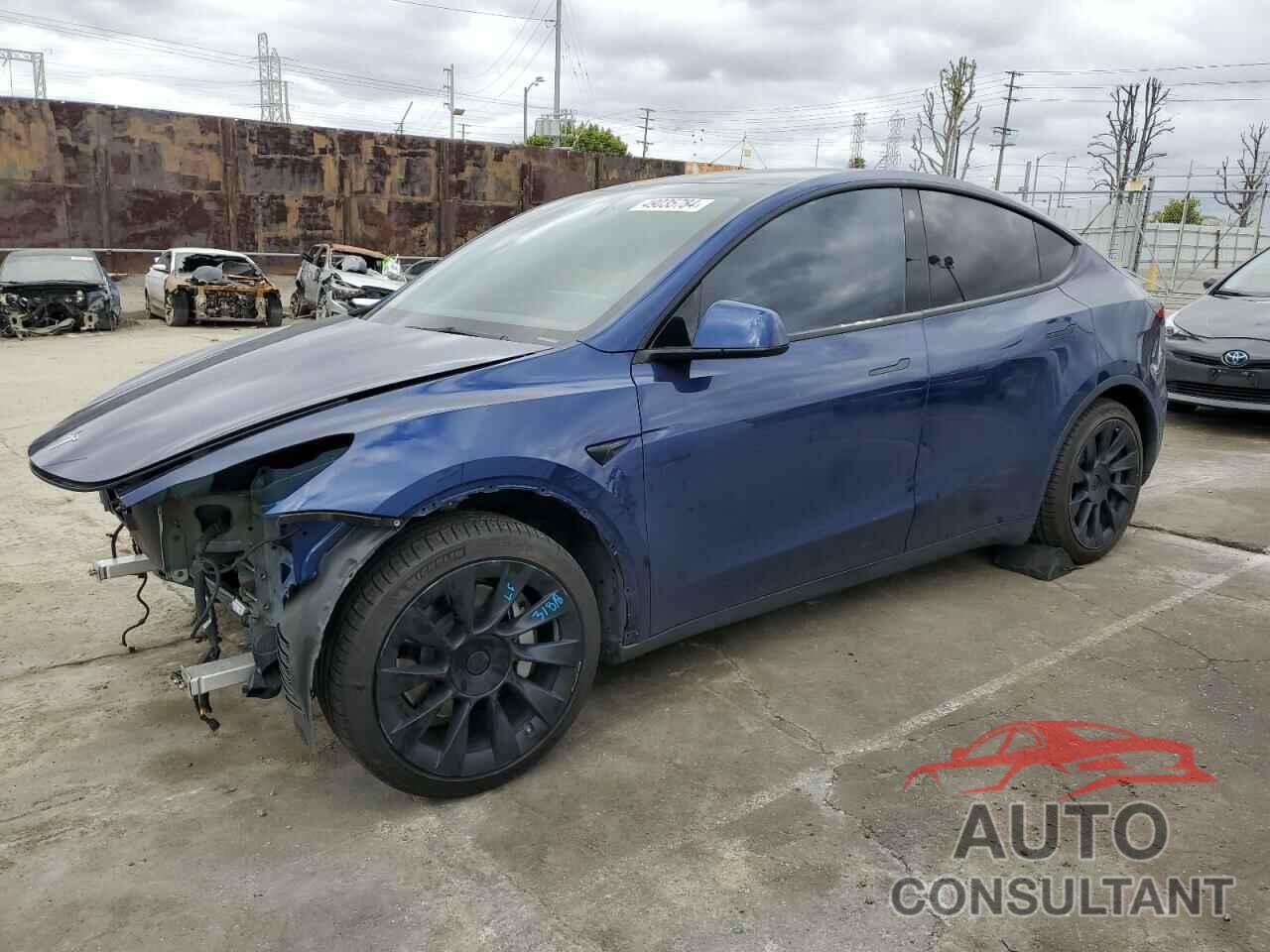 TESLA MODEL Y 2021 - 5YJYGAEE8MF176939