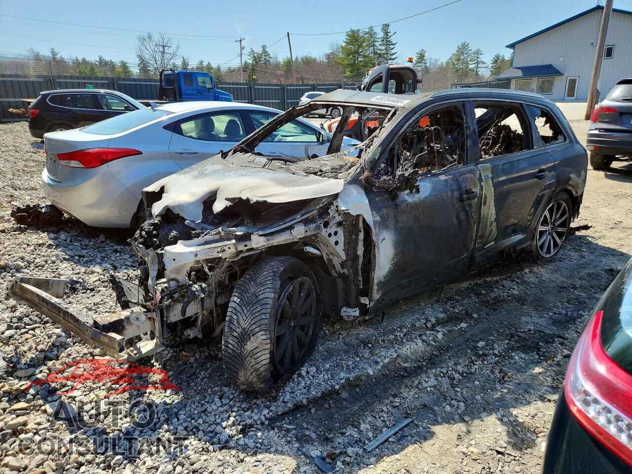 AUDI Q7 2017 - WA1LAAF72HD046819