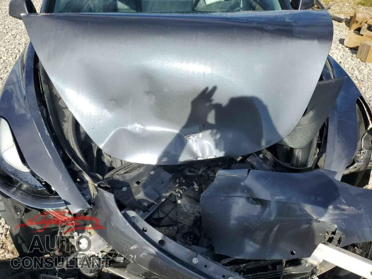 TESLA MODEL 3 2022 - 5YJ3E1EA4NF371483