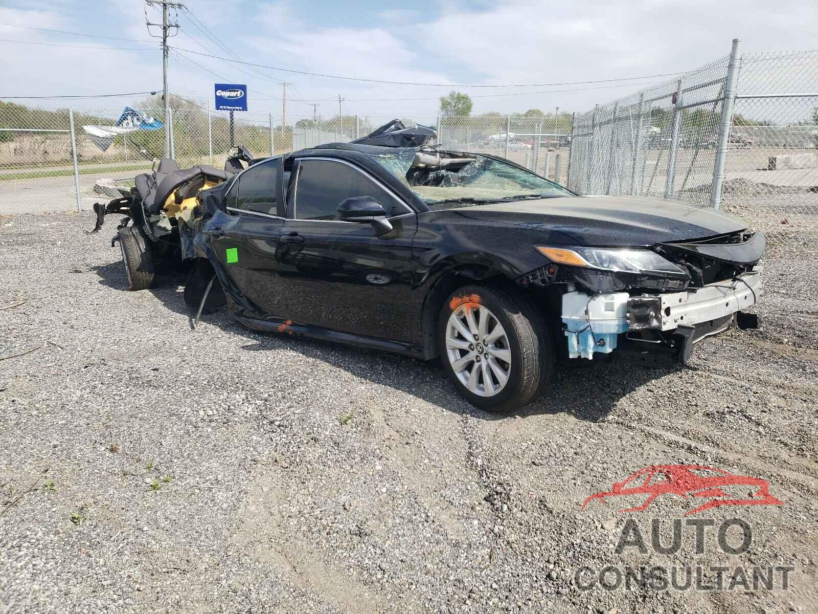 TOYOTA CAMRY 2018 - 4T1B11HK4JU579016