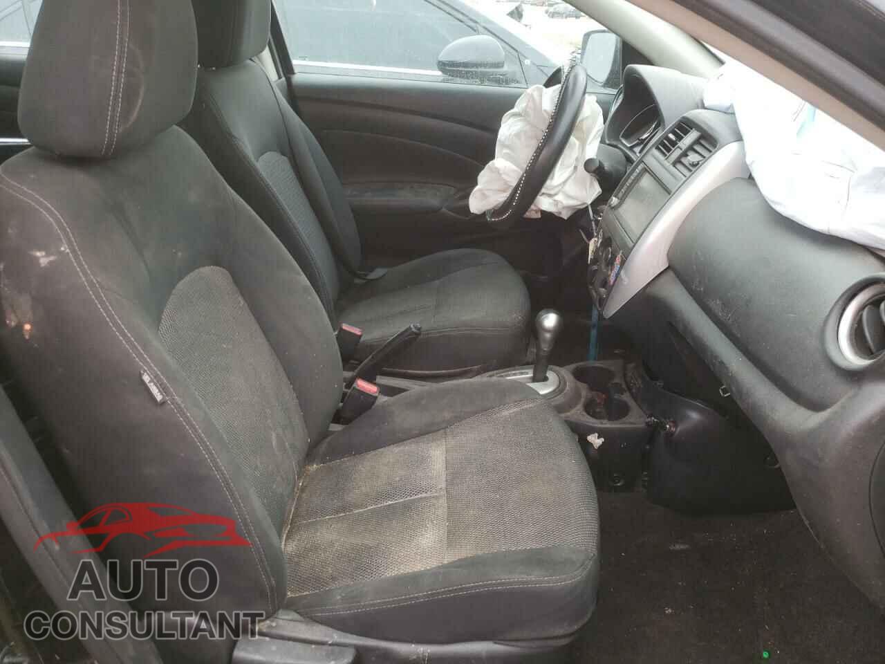 NISSAN VERSA 2019 - 3N1CN7AP3KL814039