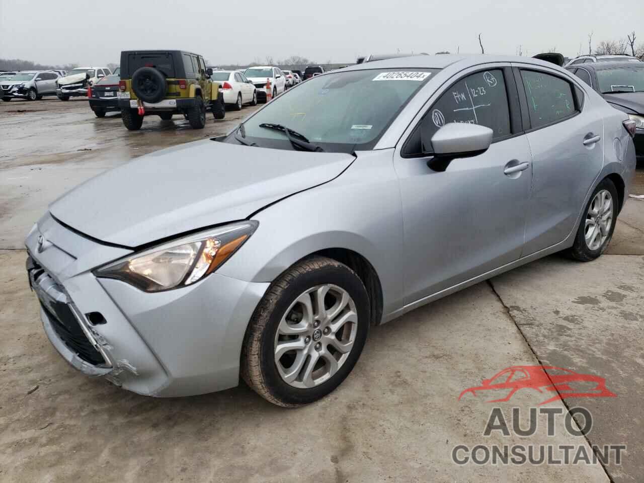 TOYOTA YARIS 2018 - 3MYDLBYV0JY320139
