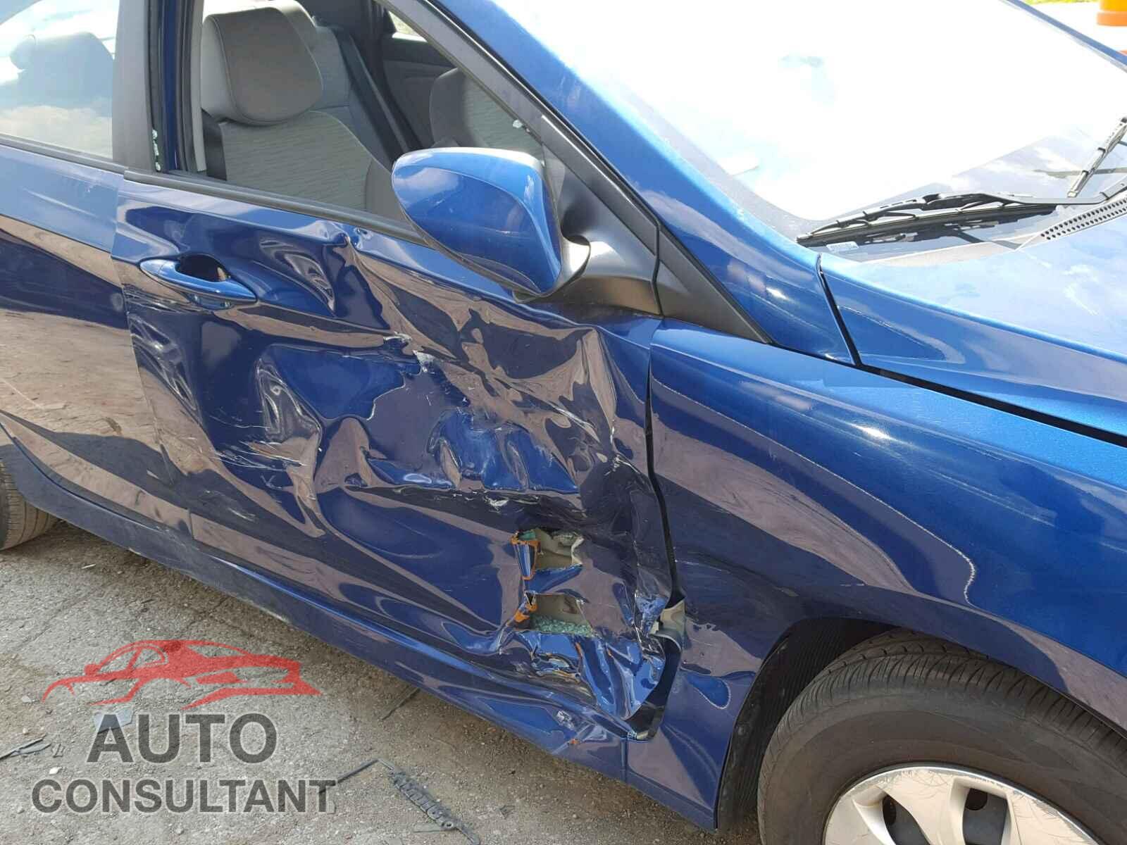 HYUNDAI ACCENT 2016 - KMHCT4AE6GU104576