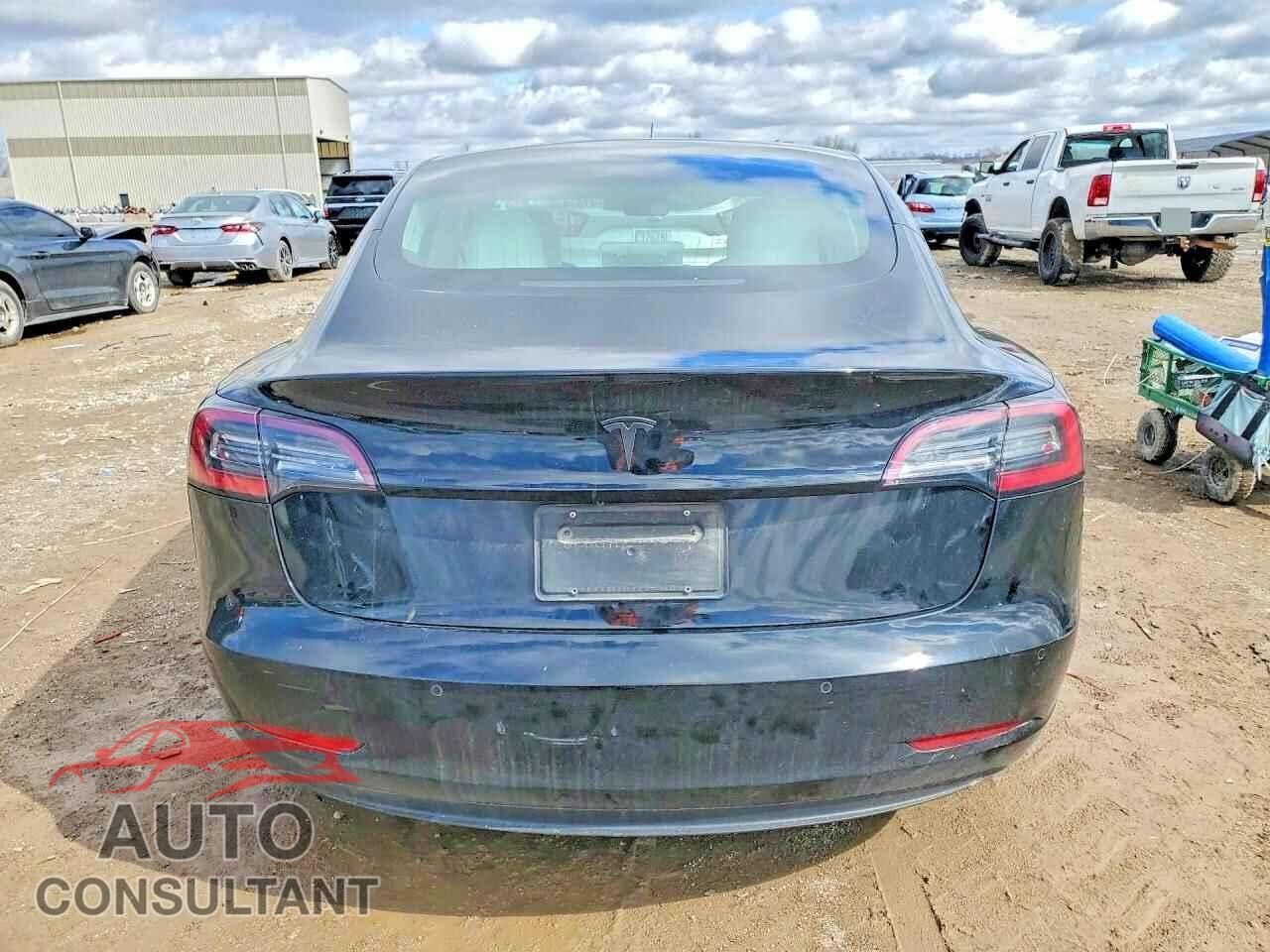 TESLA MODEL 3 2020 - 5YJ3E1EA7LF606746