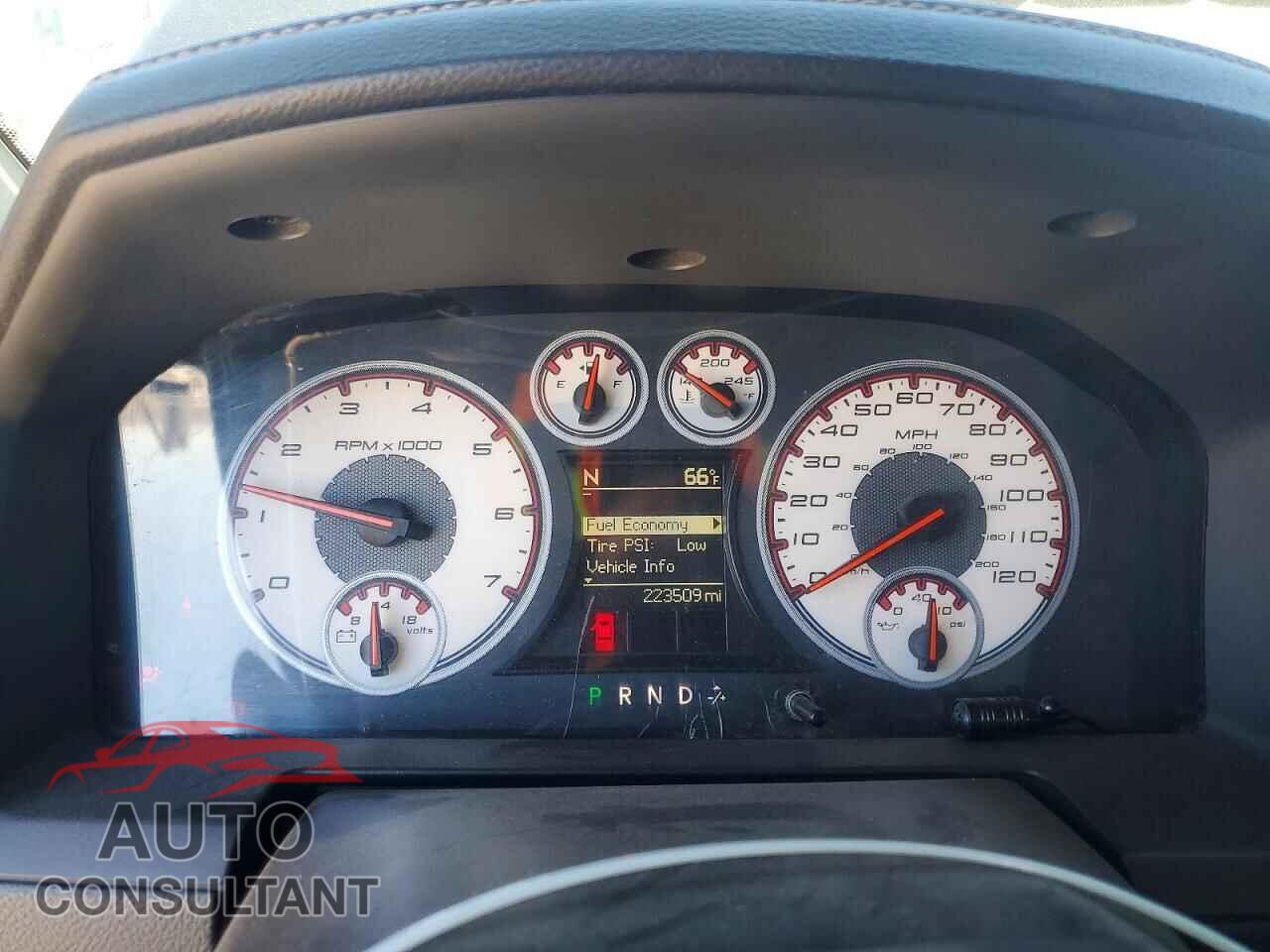 DODGE RAM 1500 2012 - 1C6RD7HTXCS206056