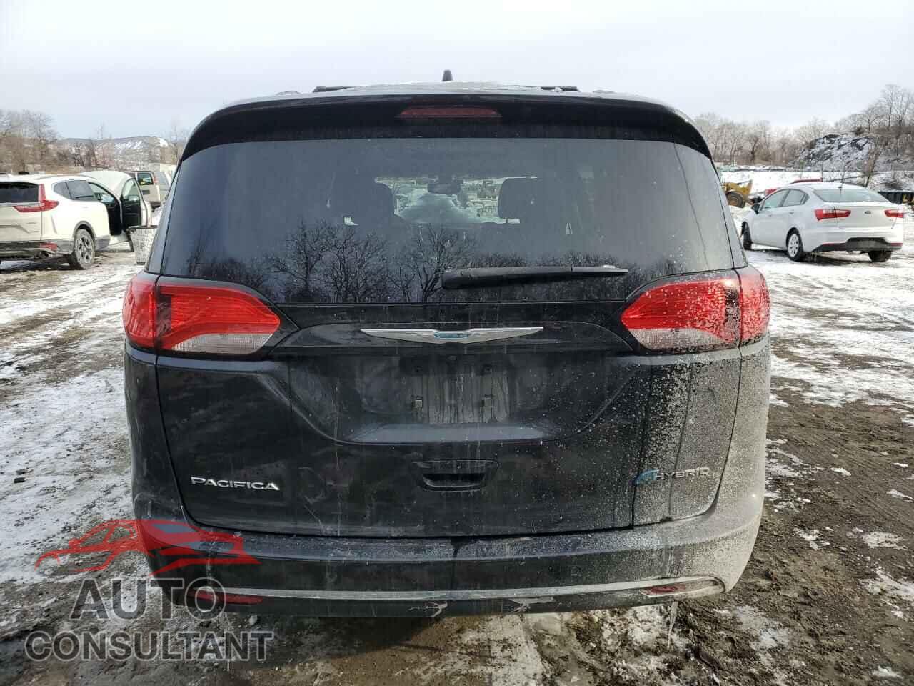 CHRYSLER PACIFICA 2018 - 2C4RC1N72JR263768
