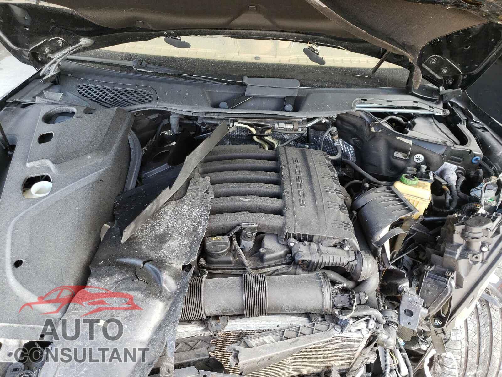 PORSCHE CAYENNE 2016 - WP1AA2A28GLA02289