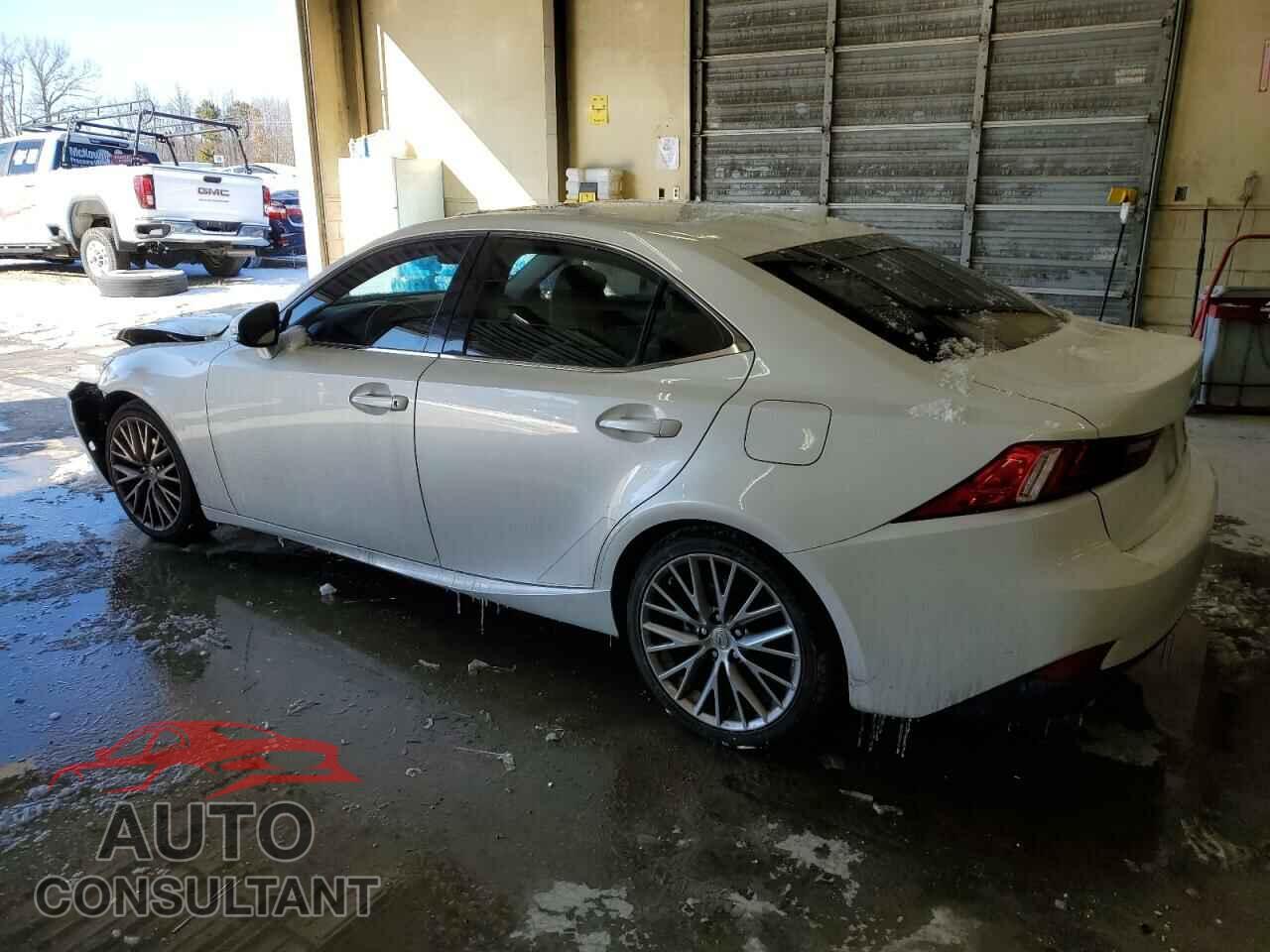 LEXUS IS 2015 - JTHCF1D27F5027574