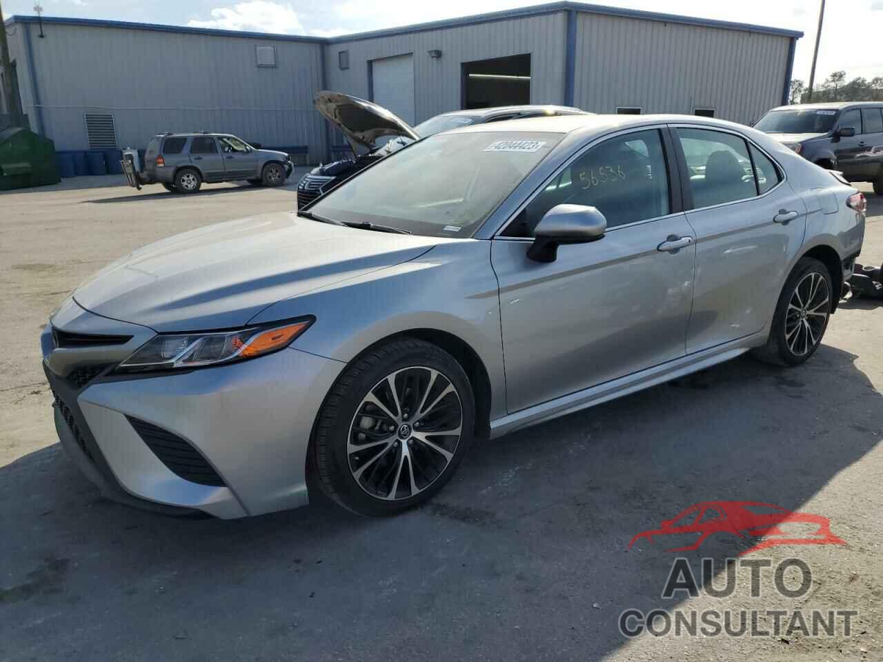 TOYOTA CAMRY 2019 - 4T1B11HK1KU188584