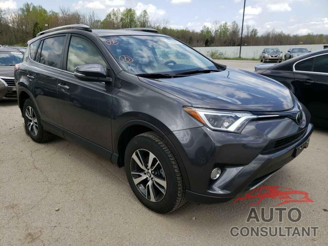 TOYOTA RAV4 2017 - JTMRFREV6HJ705860