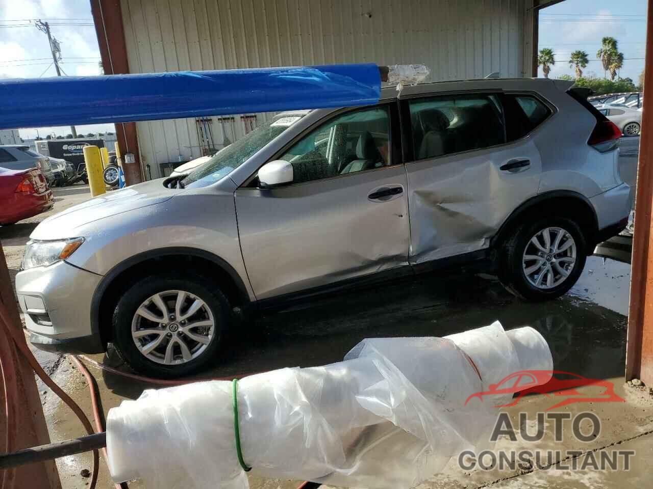 NISSAN ROGUE 2018 - KNMAT2MV9JP533860