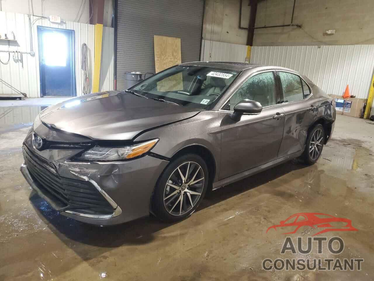 TOYOTA CAMRY 2022 - 4T1F31AK2NU585859