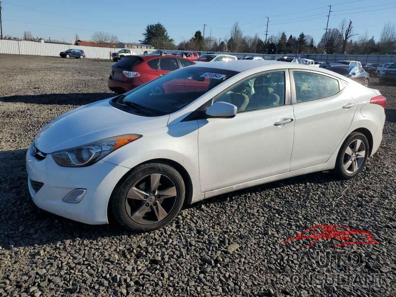 HYUNDAI ELANTRA 2013 - 5NPDH4AE7DH282514