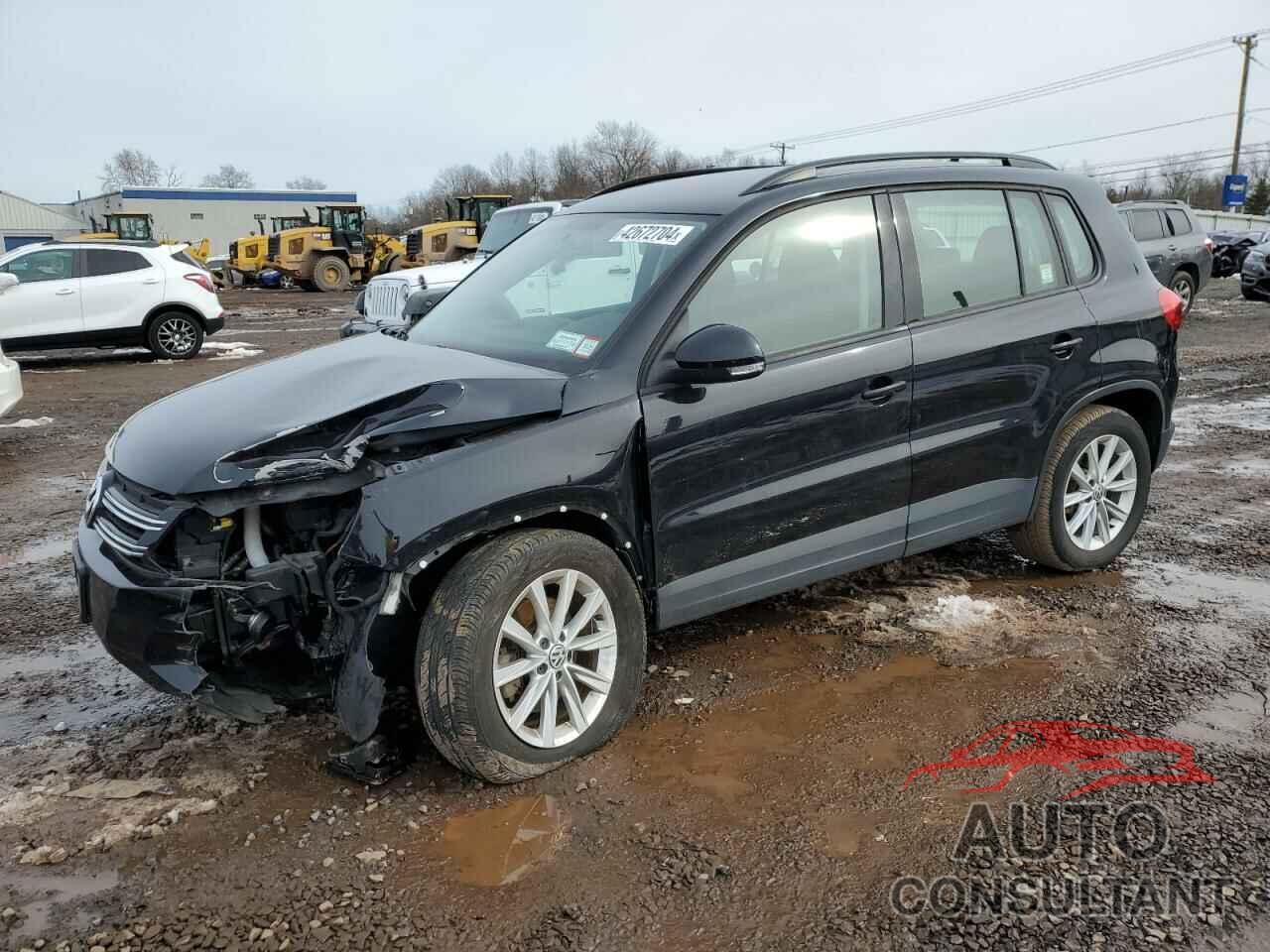 VOLKSWAGEN TIGUAN 2017 - WVGBV7AX0HK049239