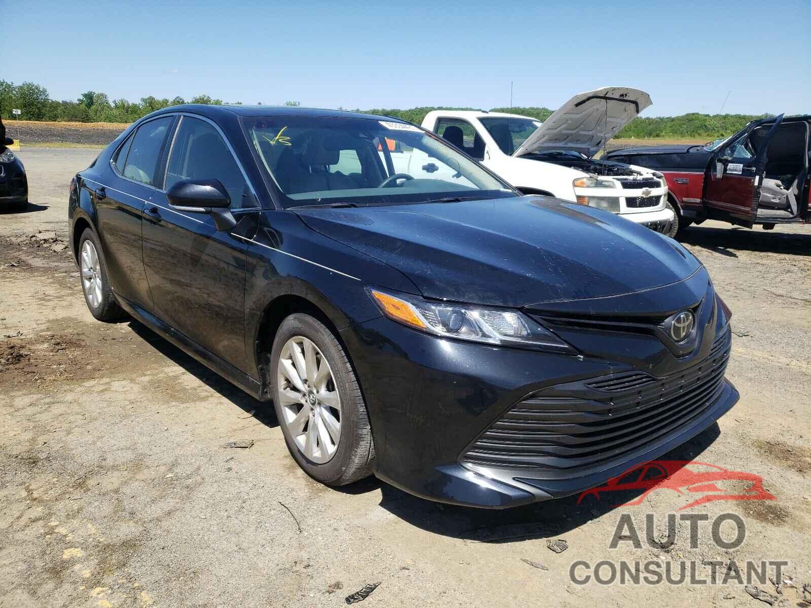 TOYOTA CAMRY 2018 - 4T1B11HK7JU625910