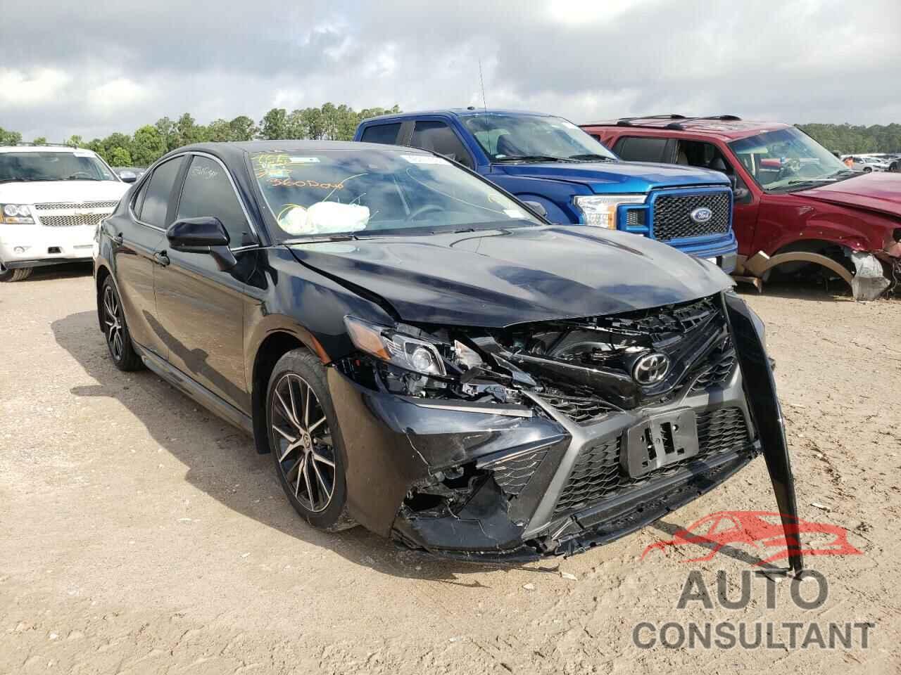 TOYOTA CAMRY 2021 - 4T1G11AK5MU516589
