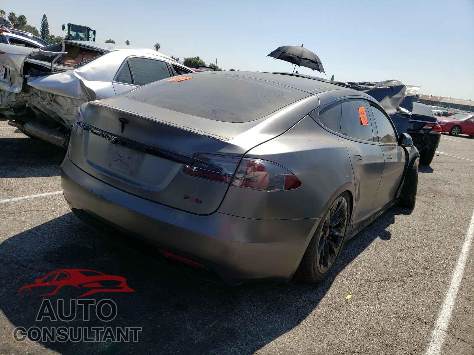 TESLA MODEL S 2016 - 5YJSA1E40GF144585