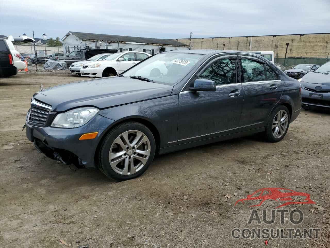MERCEDES-BENZ C-CLASS 2013 - WDDGF8AB3DR250951