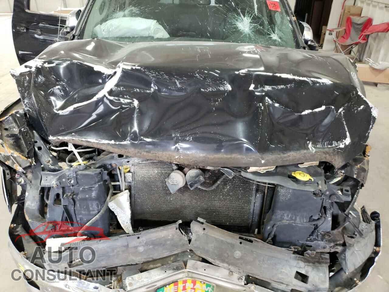 DODGE RAM 1500 2012 - 1C6RD7NT4CS138373