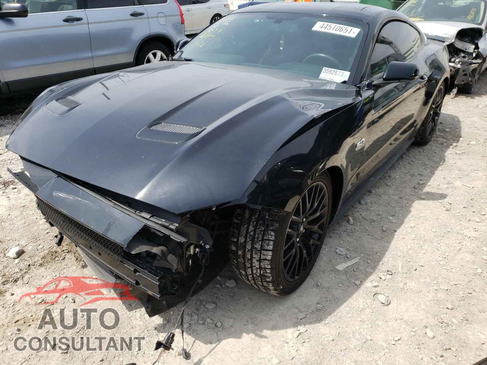 FORD MUSTANG 2018 - 1FA6P8CF7J5122000
