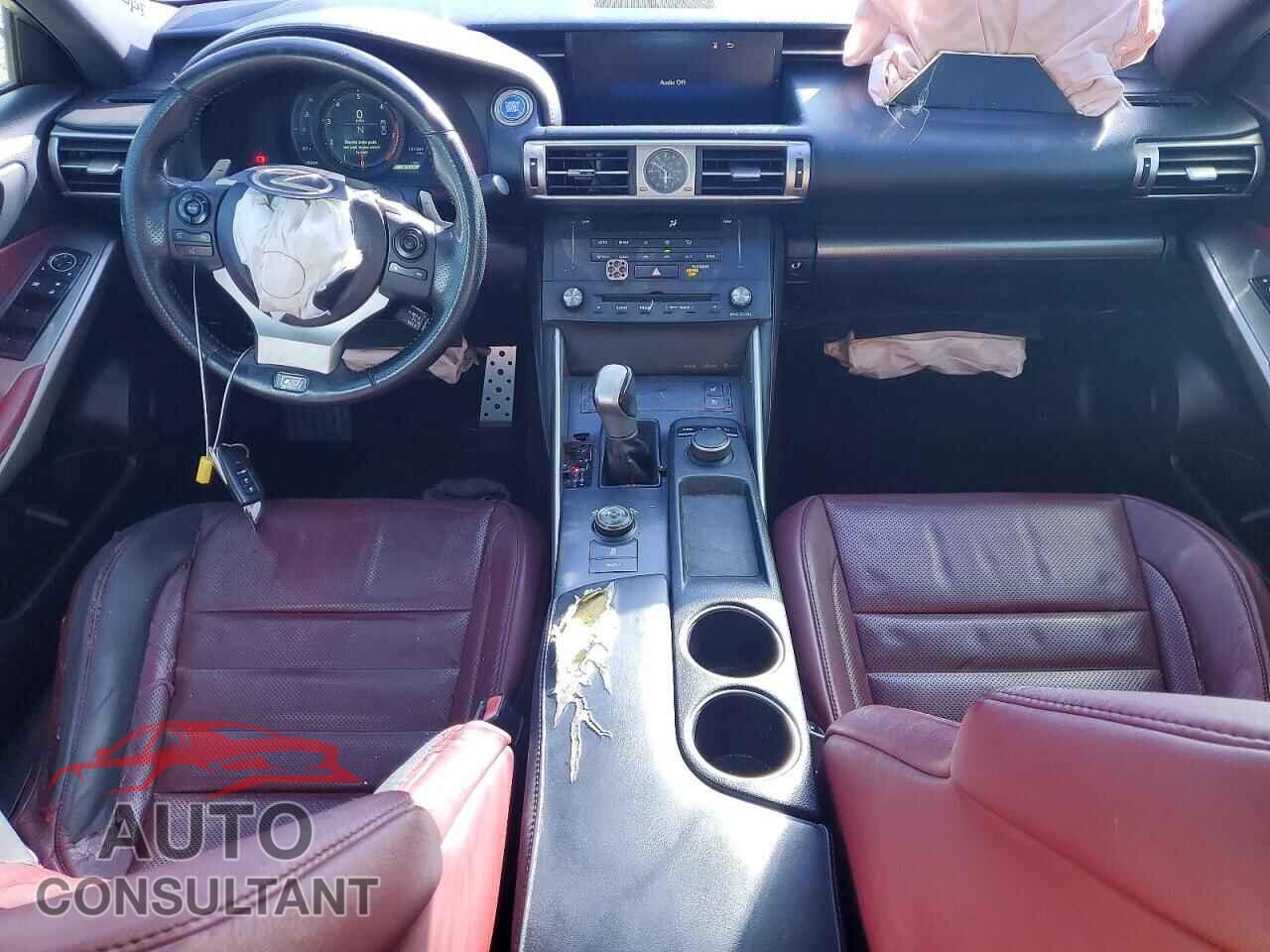 LEXUS IS 2015 - JTHBF1D24F5048670