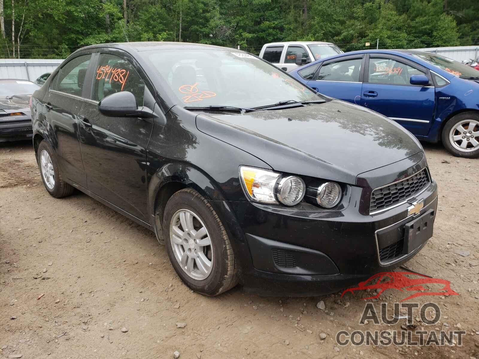 CHEVROLET SONIC 2016 - 1G1JC5SG8G4169603