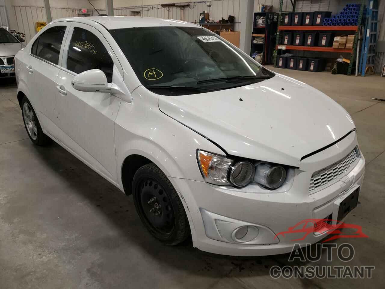 CHEVROLET SONIC 2016 - 1G1JE5SB0G4138084