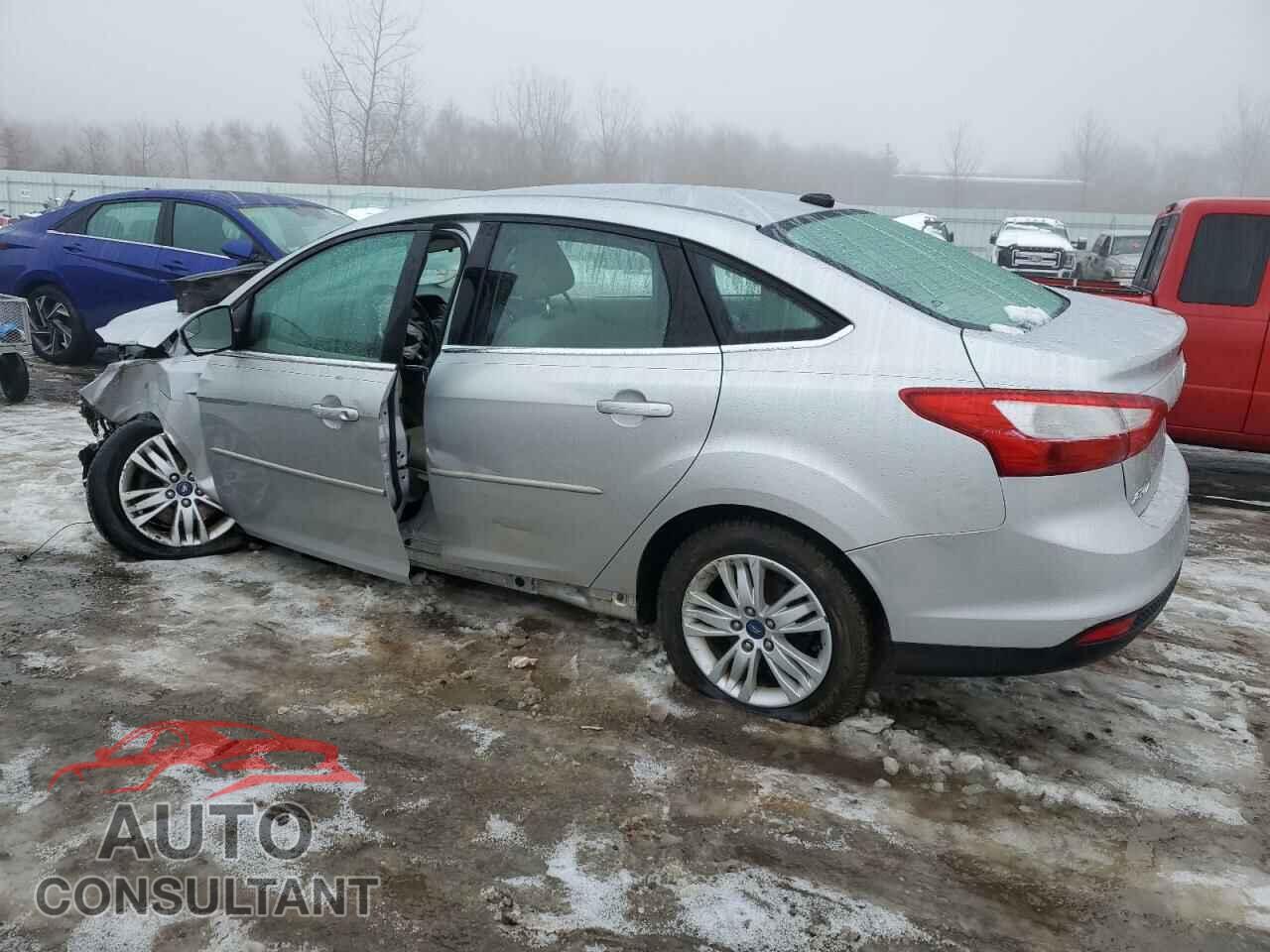 FORD FOCUS 2012 - 1FAHP3H2XCL357636